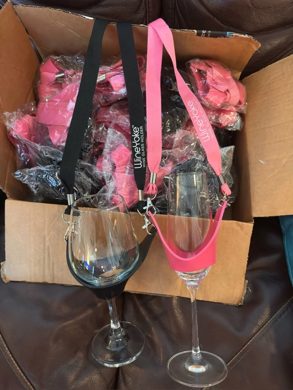 🆓📦WineYoke Hands-Free Wine Glass Holder - pack of 38